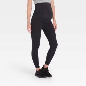 Ingrid & Isabel Black Maternity Leggings